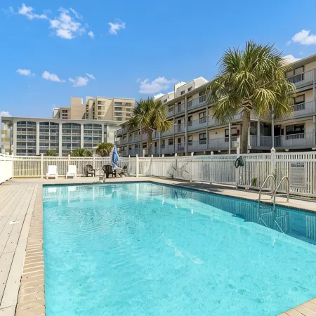 Gulf Beach Views! Beach Front Orange Beach Location!