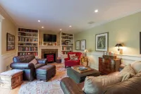 Luxurious, Gorgeous, Pristine, Convenient, Walkable 6-bedroom in State College! - 4-Star
