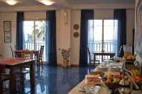 Blue Moon Hotel - bar