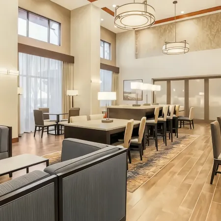Hampton Inn & Suites Windsor - Sonoma Wine Country