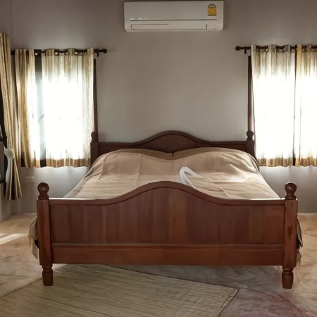 Chiangmai Royal Creek Hotel