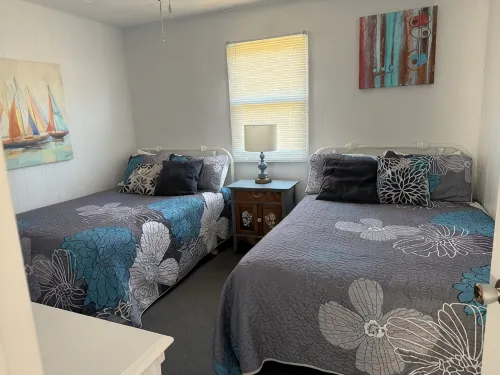Little Haven Cottage - Ocean View 2 Bedroom Cottage with Beach Access. - 2-Star