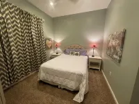 Charming 2-bedroom house with WiFi, AC in fabulous Bonita Springs Hotels in Estero