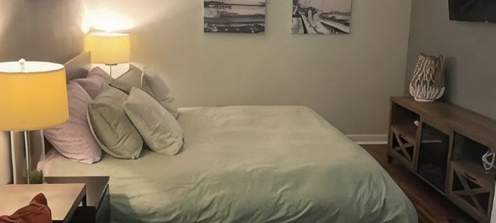 Modern studio with hot tub and patio access Hotels in Kitsap County