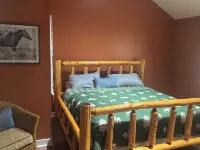 Treehouse Now Available! A 5-Bedroom, 2 Driveways, 1.2 Acres. 807 Brunson Drive Hotels in Albemarle
