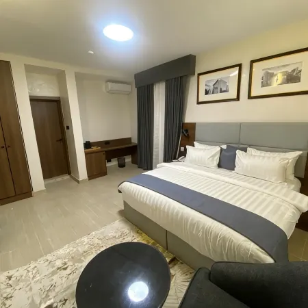 Five Clover Hotel Ilupeju