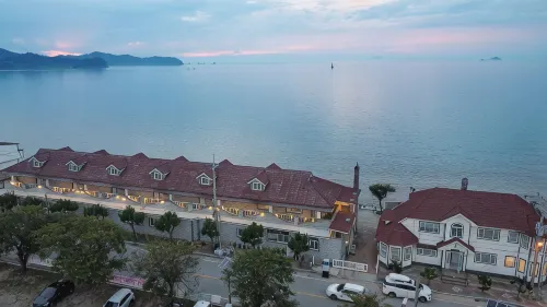 Taean Stay the Delight Pension - ติดทะเล