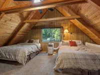 Creek Cabin - Fly-in Acres Lake Access - private Creek access with fire pit Hotels in Arnold