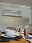 Swansea Sands- Modern Family home close to the lake - Wifi