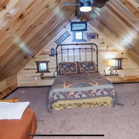 Crazy Horse is a Charming Hochatown Cabin with All the Amenities.