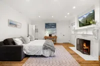 Montecito Beach House w/Hot Tub & Cold Plunge - Walk to Beach and Restaraunts
