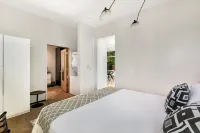 Sleek Baca Railyard Gem by Cafecito w/ Patio, Laundry, Full Kitchen - Condos