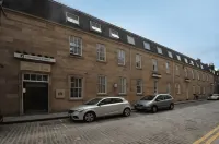 Stewart by Heeton Concept – Aparthotel Edinburgh - Pysäköinti
