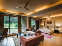 Heevan Villa's Sonamarg - River Front Luxury Retreat Hotels in Ganderbal