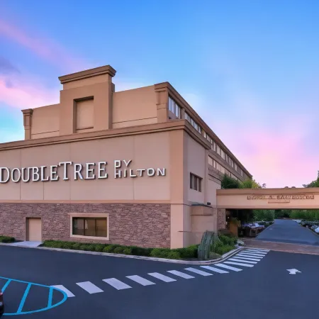 DoubleTree by Hilton Hotel Tinton Falls - Eatontown