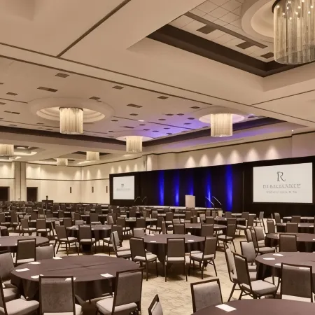 Renaissance Phoenix Glendale Hotel & Conference Center