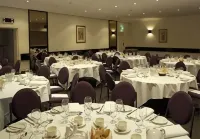 Crest on Barkly Serviced Apartments - breakfast