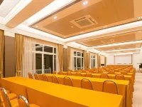 Swan Lake Hotel Sattahip - Mountain view