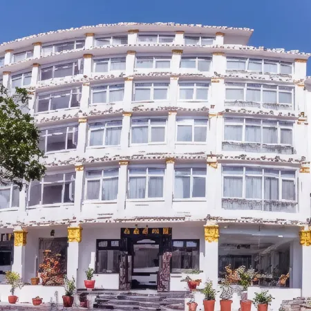 Durbar Hotel & Residence