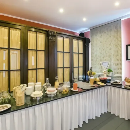 Hahn Hotel Vienna Отели рядом с достопримечательностью «11. Зиммеринг»