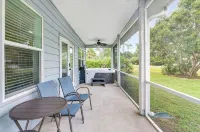 3-bedroom house with Hot Tub and Game Room in Eastpoint, 10 minute drive to SGI - 2-Star