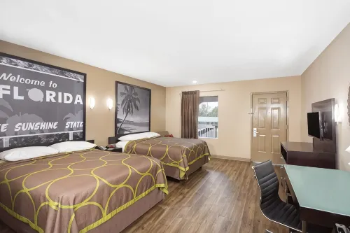 Super 8 by Wyndham Pensacola