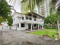 Little Heaven by Sky Hive, A Beach Front Bungalow - Villas