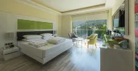 Orka Boutique Hotel - balcony