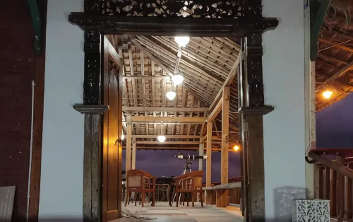 Omah Singo Stay & Resto Yogyakarta - vue sur la montagne