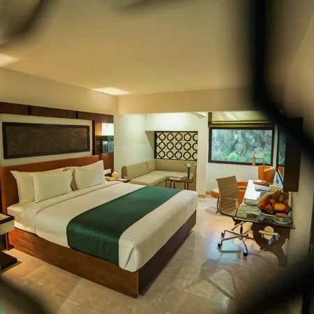 Avari Lahore Hotel