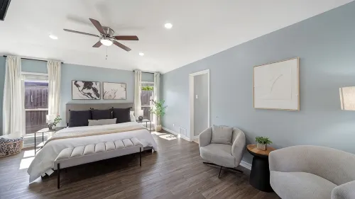 Family Dream Home, Arcade fun!, Huge Pool! 5 bedrooms, 3 baths