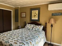 Niman House is a fishermans paradise, river front on the beautiful Juniata River - Homestays