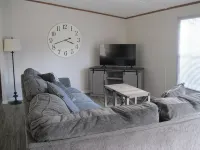 The Guest House at Woody Farms -  Longer Stays, Professionals & Little League - Homestays