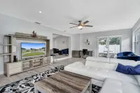 Mermaid‘s Paradise - Private home w/ Hot Tub - Homestays