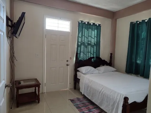 Iso’s Vacation Rental Apartment #7 - 2 estrellas