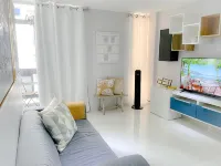 Stunning Studio w balcony for 2, 1 Queen Bed,1 Bathroom 5 mins to the beach - Apartments