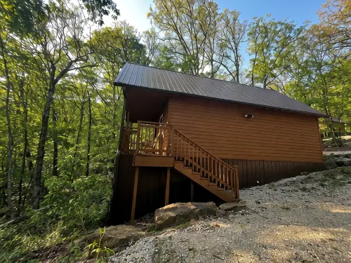 Cozy cabin in our little woodland village - access to pond and meadow - Hytter