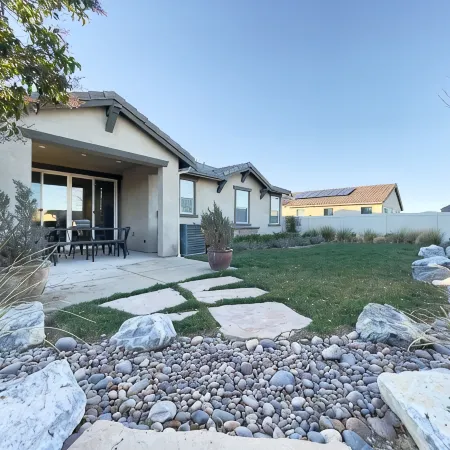 Former Model Home, 3 Car Garage, Gym, Sleep 14