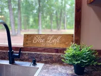 The Loft  Private Cabin Near Hulaween & Spirit of the Suwannee - WiFi