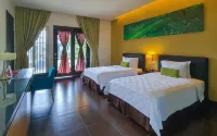 Mikie Holiday Resort & Hotel - balcony