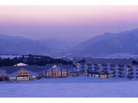 Hotel Harvest Skijam Katsuyama - Pools