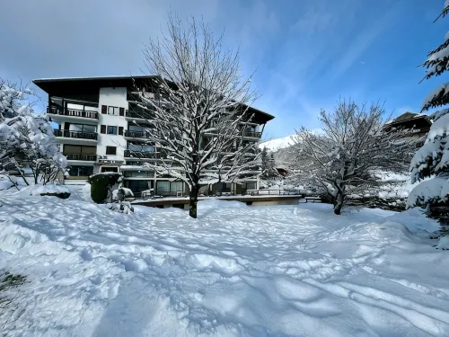 Modern, spacious apartment in the centre of Morzine near the ski lifts. - 4 stjerner