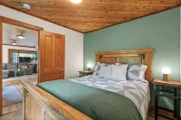 Creekside Cabin @ Mt. Rainier with Hot Tub and Game Room - Hytter