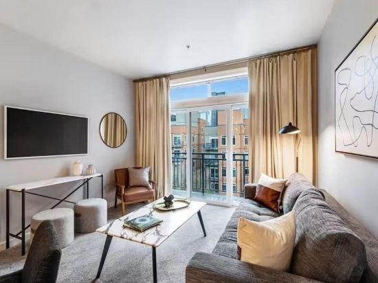 Seattle Belltown Penthouse- Parking, Gym, Pool, Spa / 99Walk Score