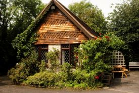 Tovey Lodge
