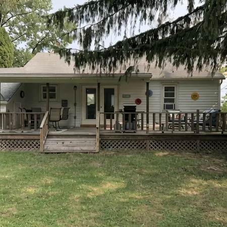 Wine Trail Dreams - 2 BR Cottage - Perfect location on the Seneca Wine Trail! Hotels in Reading