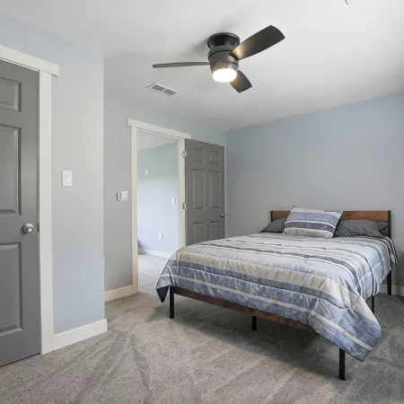 Country Escape in Hocking Hills- Great location!