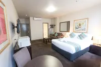 City Square Motel - 3-Star
