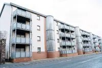 VSBS Waterfront Walk Apt 3 Bed Sleeps 6 Parking - 2-Star
