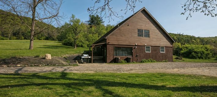 Creekside Cabin - Watkins Glen, Corning, Finger Lakes with Hot Tub Hotels in Steuben County